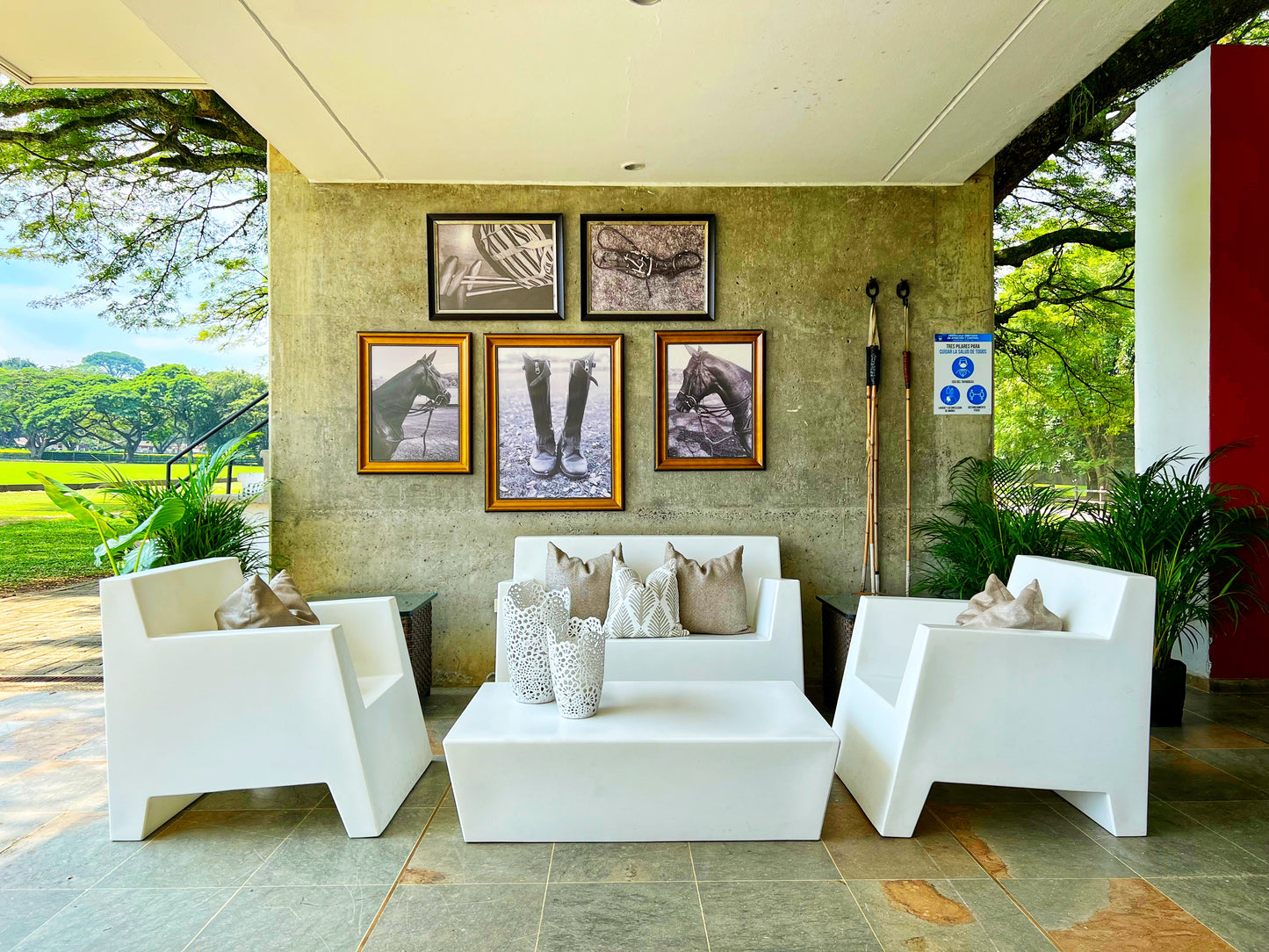 Angolo Sofa Set